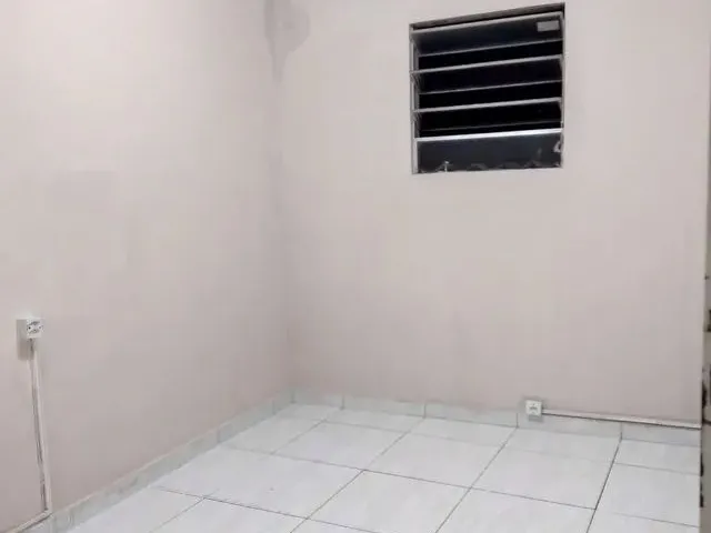 Imagem 6: Apartamento com 2/4 e Bairro Bem Localizado