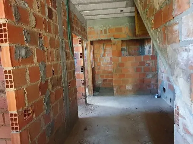 Imagem 9: Prédio 3 Andares , 9 Quartos, 4 Suítes, com Varanda, Vila Verde, São Cristovão
