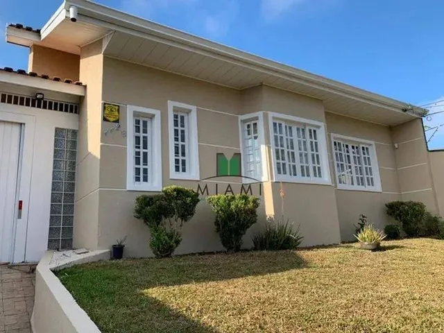 Imagem: Casa com 4 Dormitórios À Venda, 210 M²