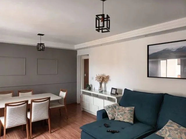 Imagem: O apartamento possui 2 Dormitórios, 1 Suíte, 2 Banheiros,