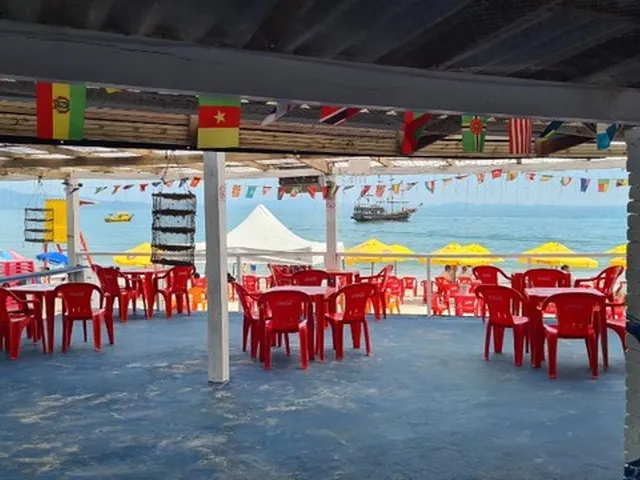 Imagem 12: Bar e Restaurante na Praia