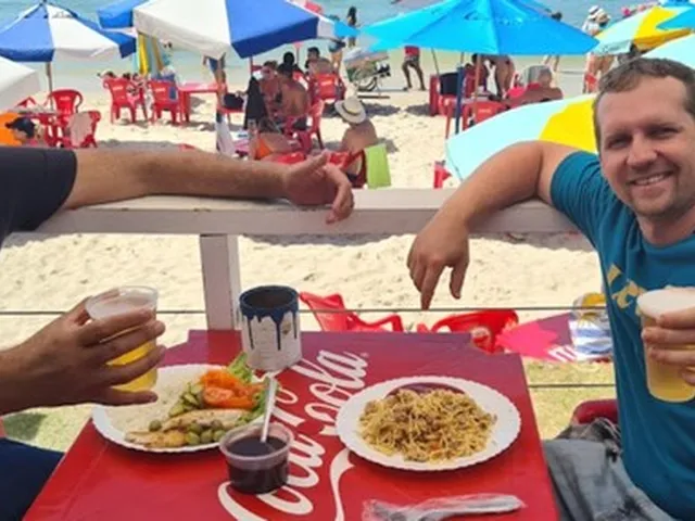 Imagem 2: Bar e Restaurante na Praia