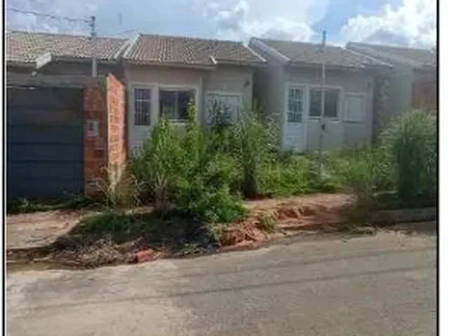 Imagem: Montes Claros - Casa Padrão