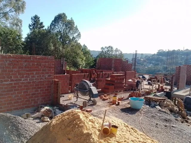 Imagem 6: Casa em Gramado no Vale das Colinas com 3 dormitórios e duas suítes, sendo uma suíte