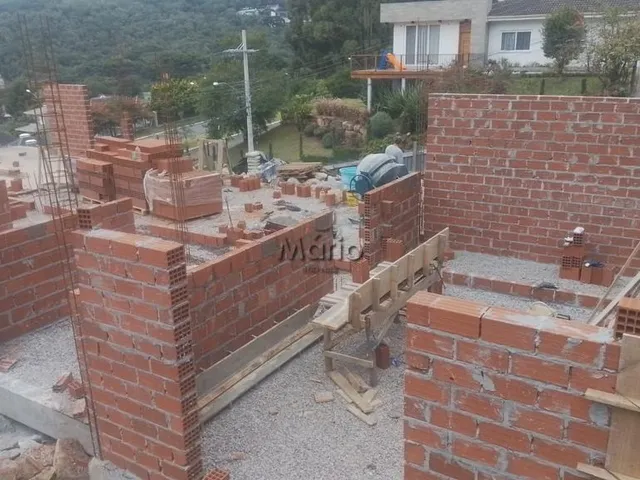 Imagem 10: Casa em Gramado no Vale das Colinas com 3 dormitórios e duas suítes, sendo uma suíte