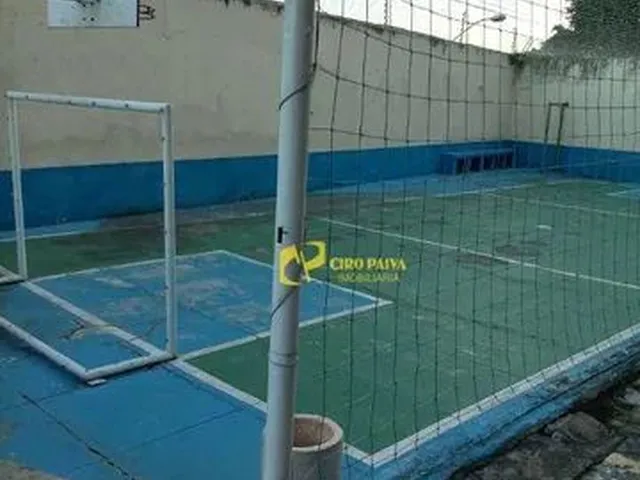Imagem 3: Apartamento com 2 Dormitórios À Venda, 52 M² por R$ 130.000,00 - São João do Tauape