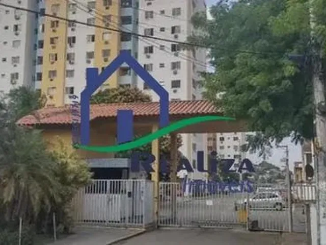 Imagem: O apartamento possui 2 Dormitórios, 1 Banheiro, 1 Vaga na