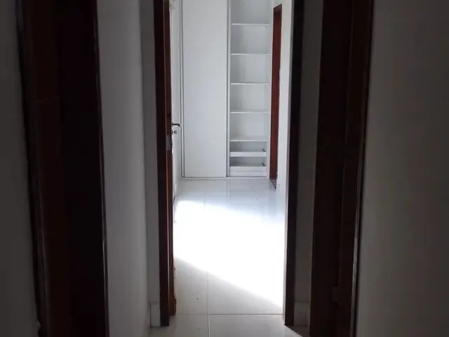 Imagem 2: Vendo Essa Bela Casa em Nova Esperança