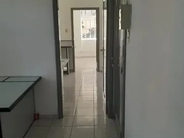 Imagem: Alugo Sala Comercial no Centro de Curitiba