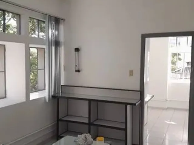 Imagem 16: Alugo Sala Comercial no Centro de Curitiba - Uma Oportunidade Imperdível!