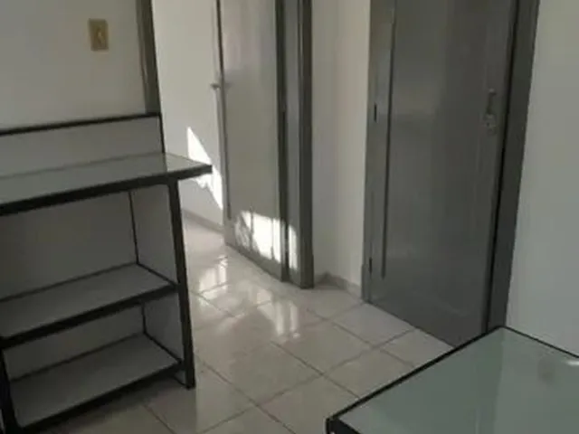 Imagem 4: Alugo Sala Comercial no Centro de Curitiba - Uma Oportunidade Imperdível!