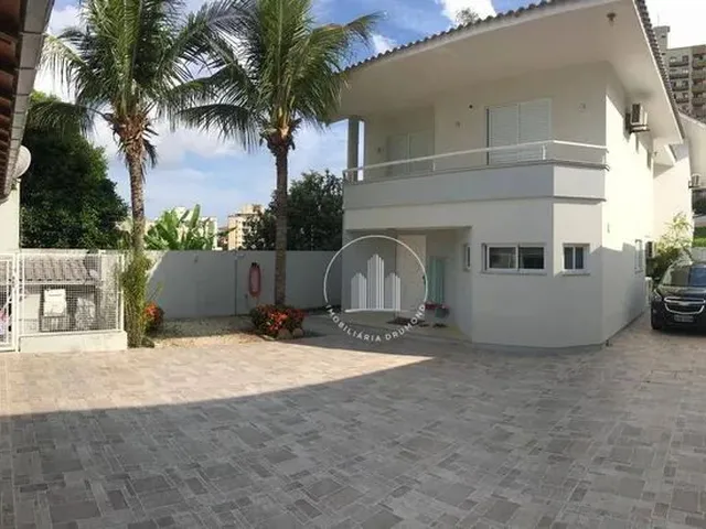 Imagem 9: Casa com 3 Dormitórios À Venda, 347 M² por R$ 2.200.000,00 - Coloninha