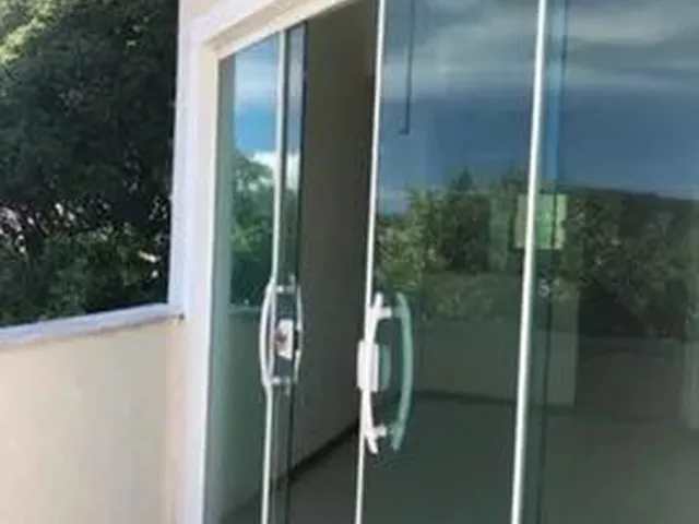 Imagem: A casa em condomínio possui 3 Dormitórios, 3 Banheiros, 2