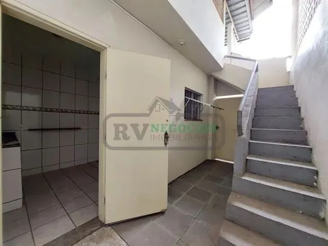 Imagem: )(- Ótima Localização! Casa de Vila