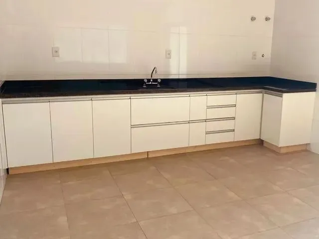 Imagem: Sobrado 3 Suítes, 190 M², Ao Lado do Parque