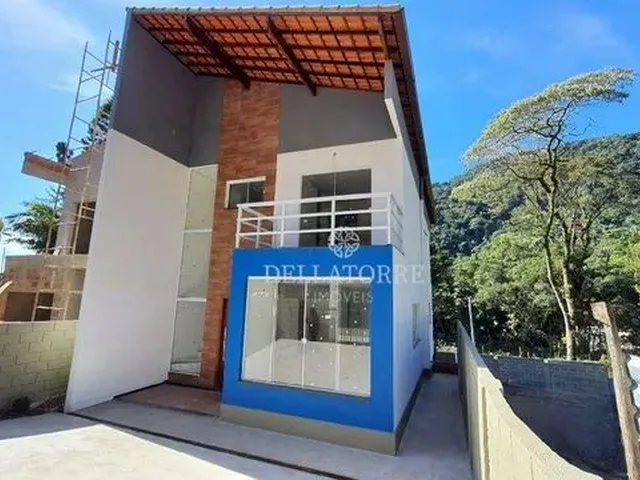Imagem: Casa Novíssima com 4 Suítes, À Venda