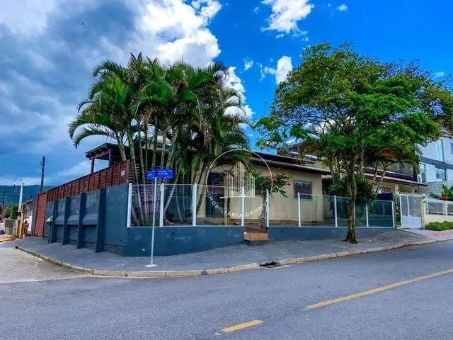 Imagem 1: Casa com 3 Dormitórios À Venda, 152 M² por R$ 560.000,00 - Forquilhas - São José/Sc