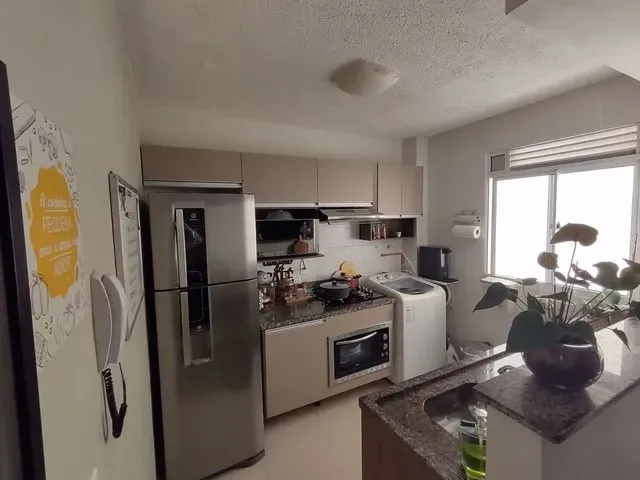Imagem: O apartamento possui 2 Dormitórios, 1 Banheiro, 1 Vaga na