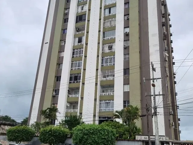 Imagem: Aluga-Se Apartamento na Praça da Faculdade