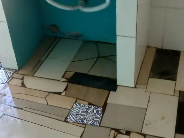 Imagem 2: Kitnet pra Alugar. Área de serviçoe1 Banheiro