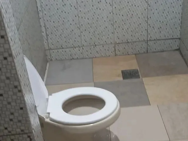 Imagem 10: Kitnet pra Alugar. Área de serviçoe1 Banheiro