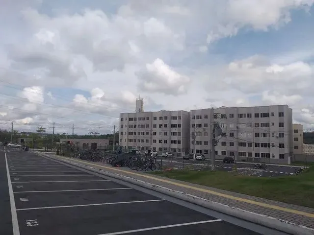 Imagem: O apartamento possui 2 Dormitórios, 1 Banheiro, 1 Vaga na