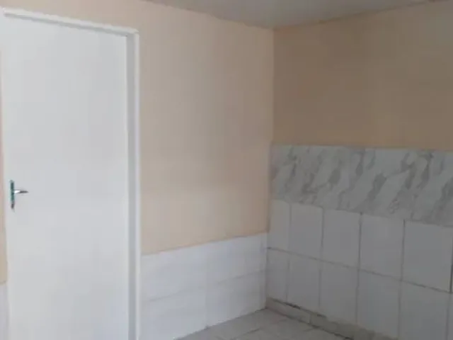 Imagem 4: Alugo Kitnet/Casa com 1 Quarto em Vila Velha