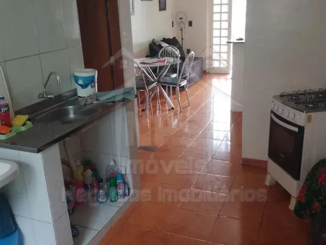 Imagem 11: Casa 03 Quartos 01 Suíte 2 Pisos - 01 Apartamento 01 Quarto - Bairro Japiim