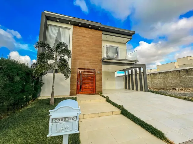 Imagem: Casa com 4 Quartos no Jardisn da Serra