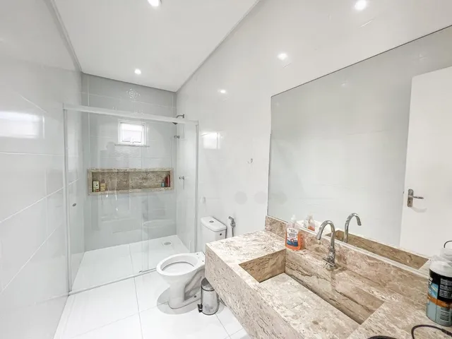 Imagem 8: Casa com 4 Quartos no Jardisn da Serra