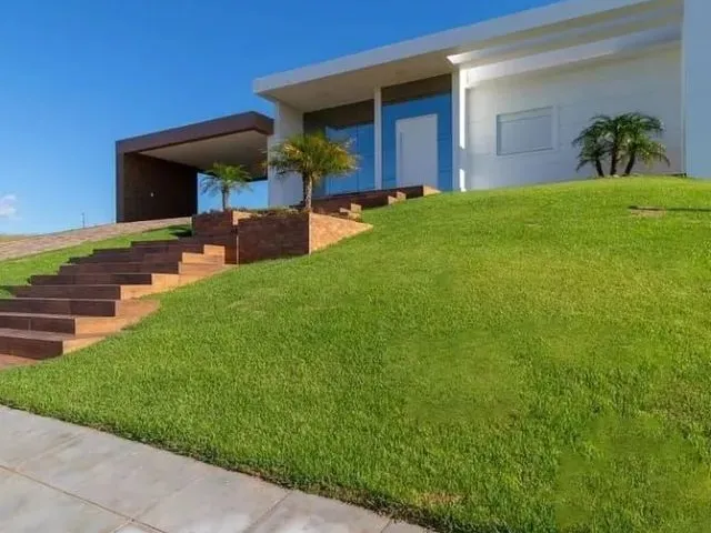 Imagem 2: Casa Alto Padrão em Condominio