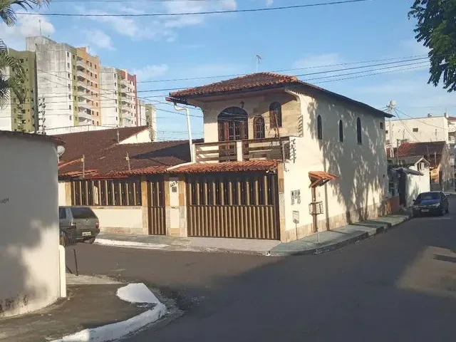 Imagem 1: Casa no Parqur 10 com 4 Quartos + Escritório