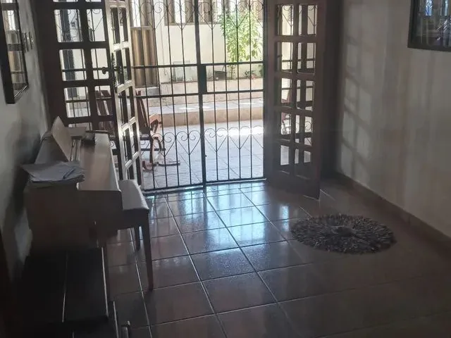 Imagem 2: Casa no Parqur 10 com 4 Quartos + Escritório