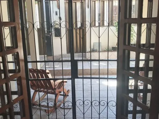 Imagem 7: Casa no Parqur 10 com 4 Quartos + Escritório
