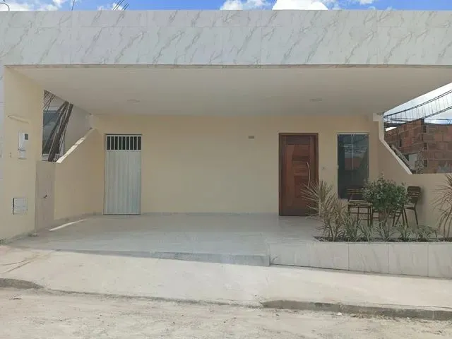 Imagem: Casa com Garagem Coberta