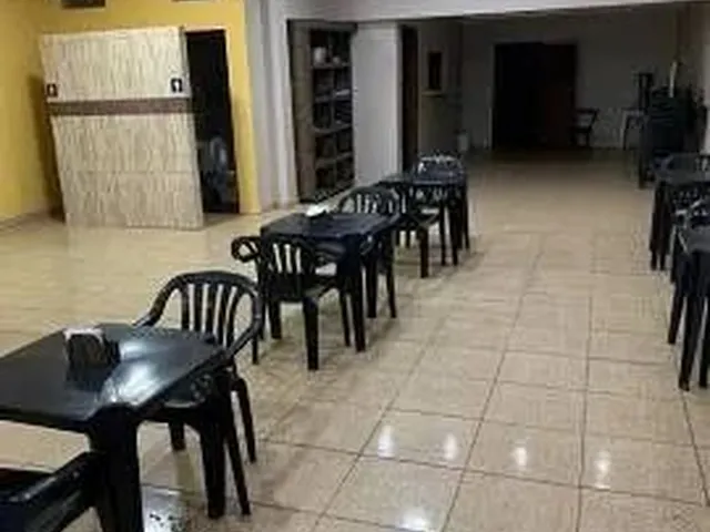 Imagem 13: Excelente Prédio na Samdu Norte, Taguatinga, 02 Lojas, 1 Apartamento de 3 Quartos