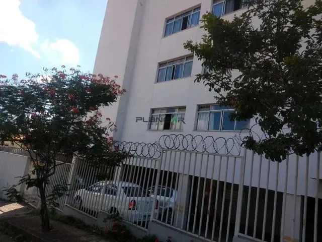 Imagem: 02 Quartos com Suíte