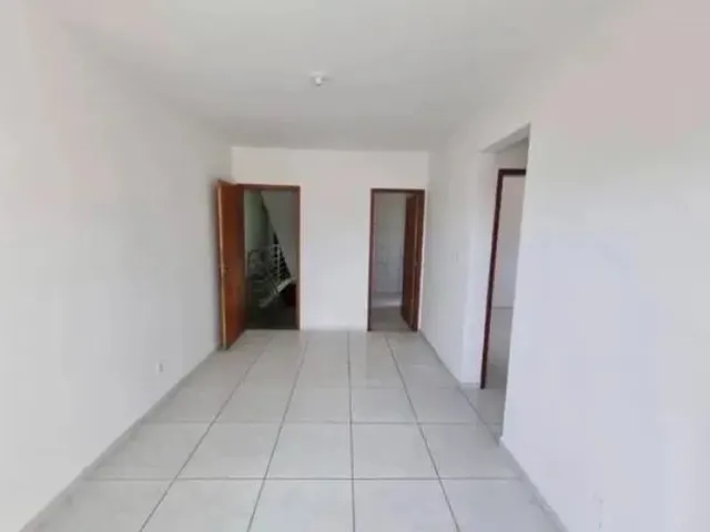 Imagem: O apartamento possui 2 Dormitórios, 1 Banheiro, 1 Vaga na