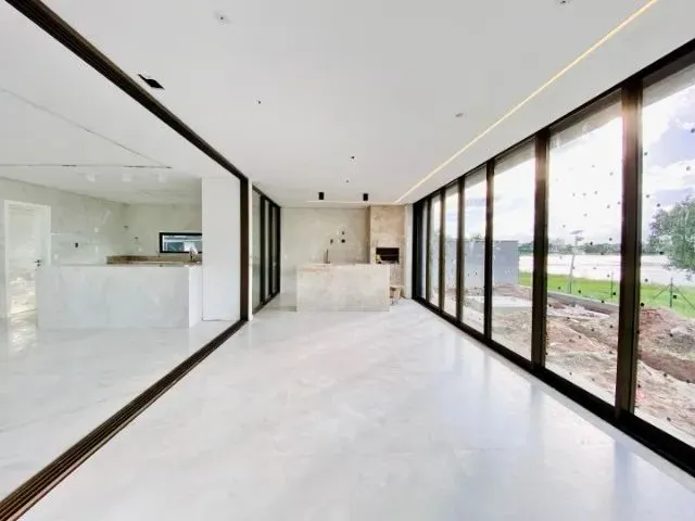 Imagem 8: Casa com 5 Suítes, Azur, Vista Lago, Centro Eusébio
