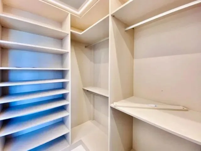 Imagem 3: Casa com 5 Suítes, Azur, Vista Lago, Centro Eusébio