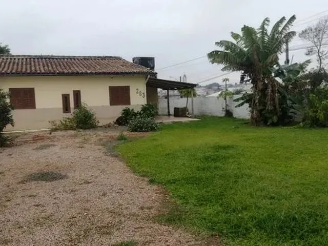 Imagem: Terreno de Esquina com Casa em Criciúma