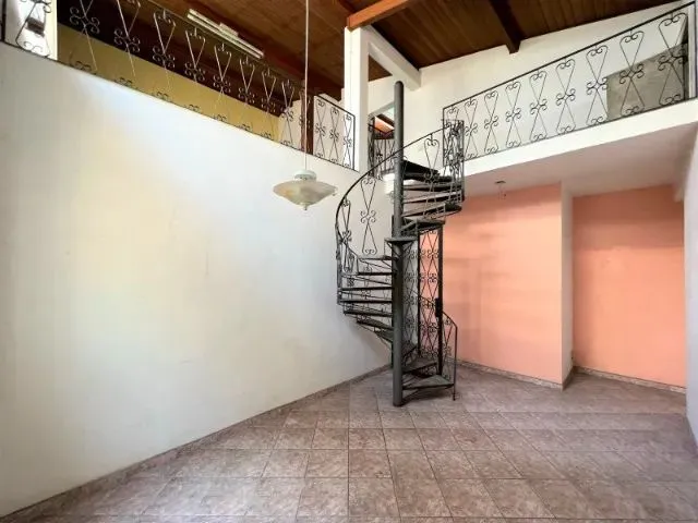 Imagem 2: Vendo Casa na Enseada do Suá com 420M² de Terreno e 260M² Construído - R$ 3.000.000