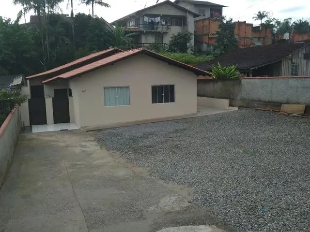 Imagem: Aluga-Se Kitinet
