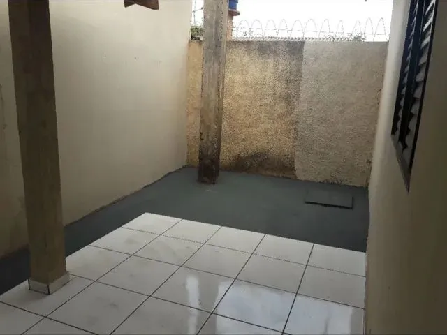 Imagem: Alugo Casa 2 Quartos R$700,00