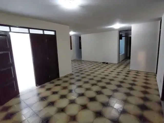 Imagem 6: Casa para Aluguel Tem 202 Metros Quadrados com 3 Quartos em Lagoa Nova - Natal - Rn