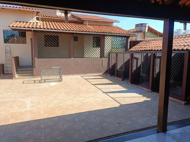 Imagem 8: Casa 3 Quartos com Área Gourmet com Churrasqueira