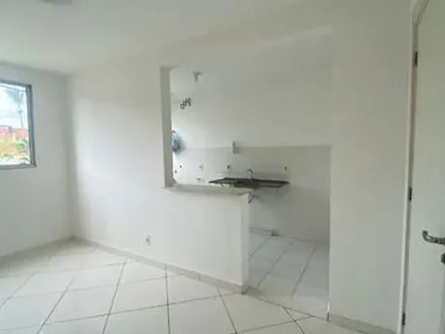Imagem: Alugo Apartamento 2/4, 1° Andar, Sun Castle-Abrantes