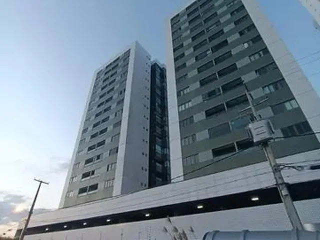 Imagem: O apartamento possui 2 Dormitórios, 1 Suíte, 2 Banheiros,
