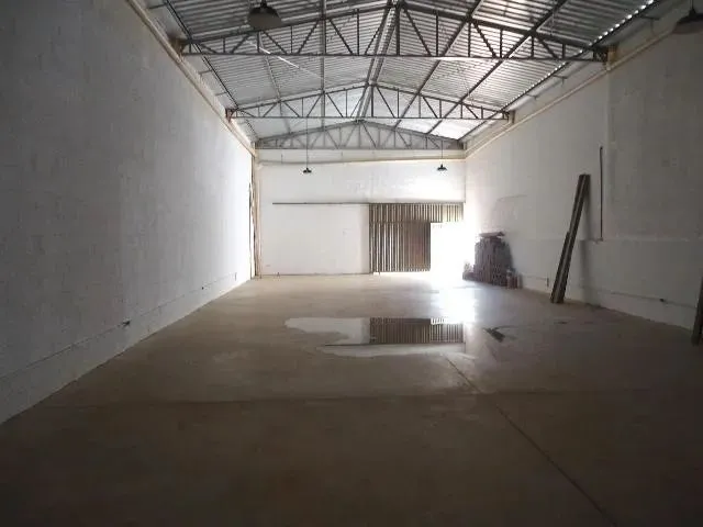 Imagem 2: Aluguel Barracão Osvaldo Rezende