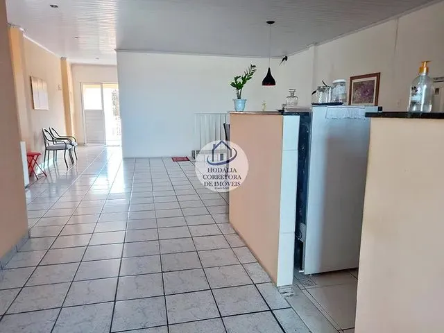 Imagem 5: Casa para Venda em Itapuã, Casal 3 Quartos (2 Suítes), Perto da Praia, Comércio Ou